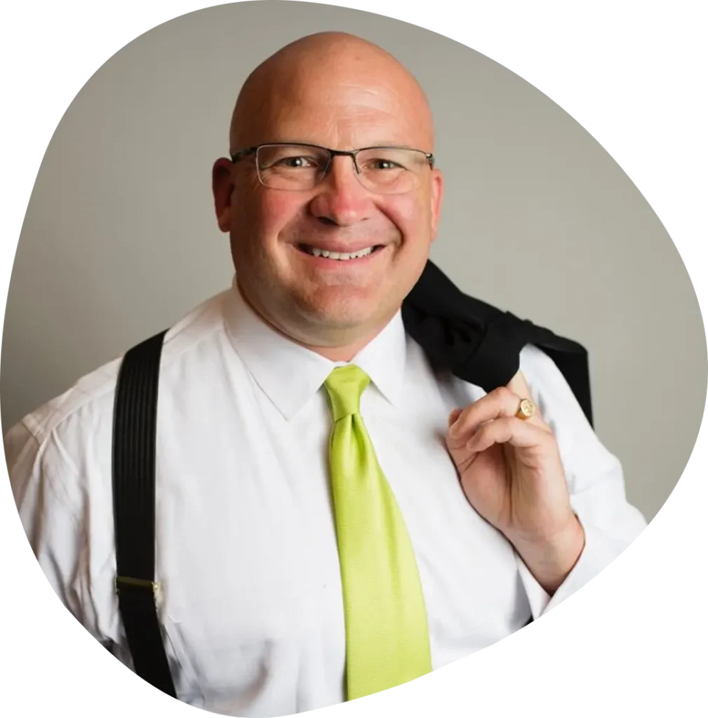 picture of zachary green, author, serial entrepreneur, USMC veteran, and firefighter.